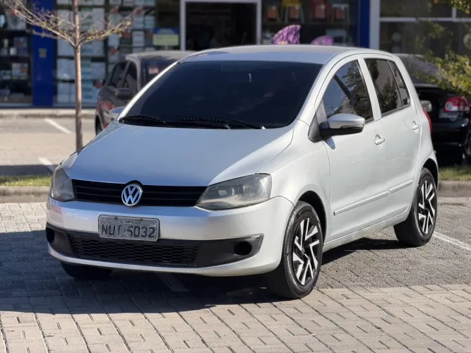 Volkswagen Fox 1.0 MI Total Flex 8V 5P 2010
