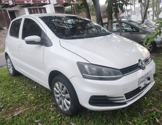 Volkswagen Fox Trendline 1.0 Flex 8V 5P 2015