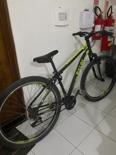 Bicicleta Mtb Caloi Velox Aro 29 Cinza Quad 19 Guidão Alto