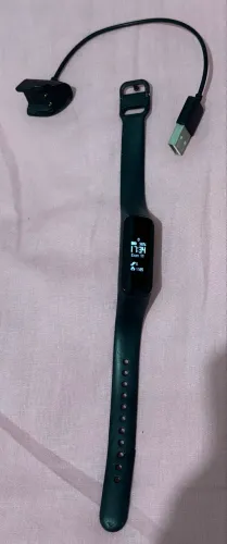Smartwatch Samsung Galaxy Fit preto bem conservado