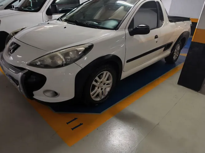 Peugeot Hoggar Escapade 1.6 Flex 16V 2P 2012