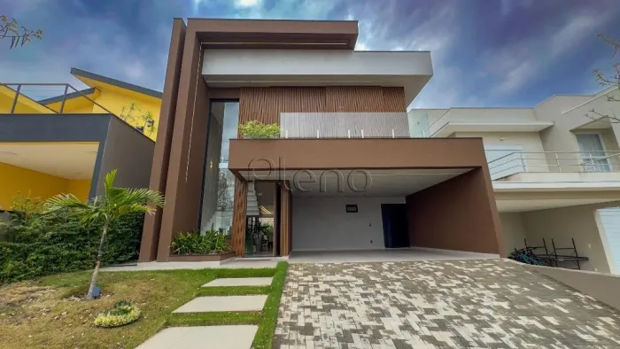 Casa à Venda Condomínio Vita Verdi em Valinhos, no bairro Pinheiro.