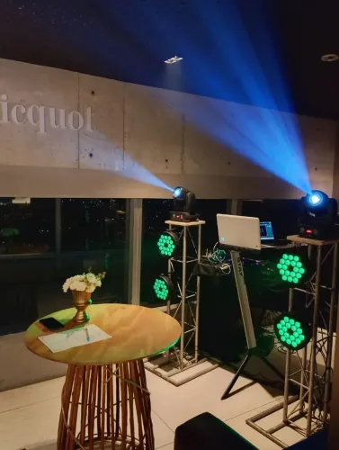 Iluminação som & DJ