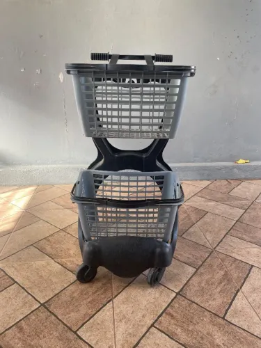 CARRINHO DE MERCADO DE PLASTICO