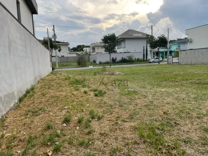 Oportunidade - Terreno em Condomínio - Jardim Residencial Golden Park - Residencial Golden