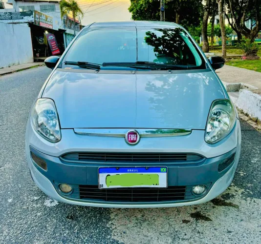 Fiat Punto Essence 1.6 Flex 16V 5P 2014