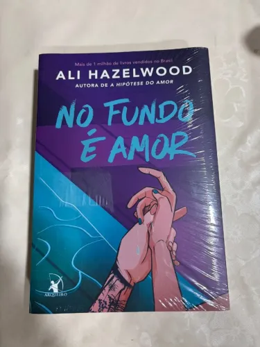 LIVRO No Fundo É Amor