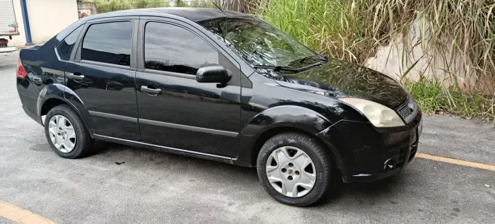 Ford Fiesta Sedan 1.0 8V Flex 4P 2008