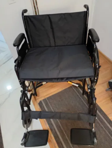 Cadeira de rodas dobrável D500 Dellamed 