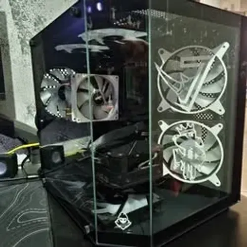 PC GAMER  ryzen 5