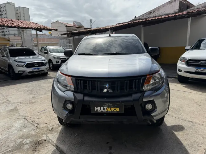 Mitsubishi L200 Tri. Outd. GLX 2.4 CD 4X4 Die. MEC 2024