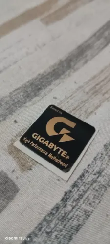 Adesivo Gigabyte 