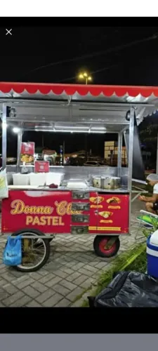 Carrinho móvel de pastel