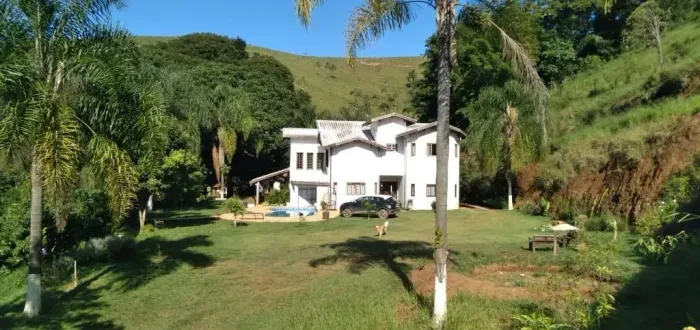 Sobrado com 6 dormitórios à venda, 600 m² por R$ 1.950.000,00 - Monjolinho - Taubaté/SP