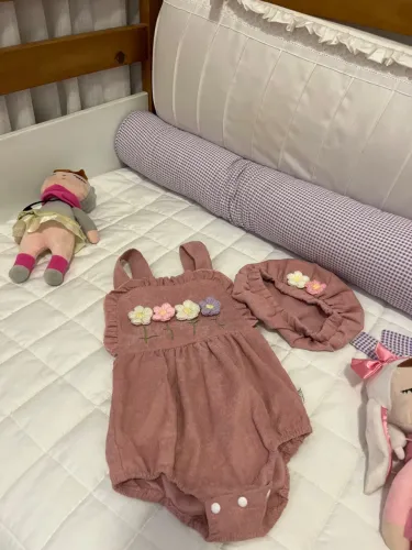 Romper Veludo com Chapéu Bebê