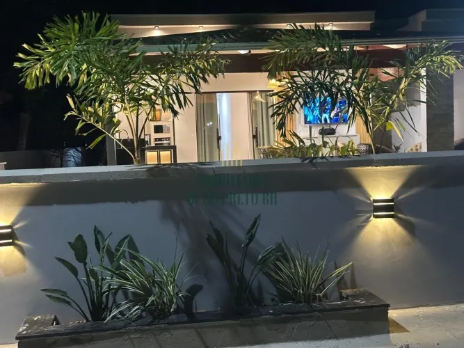 Casa em condomínio á venda em Bahia/Prado.