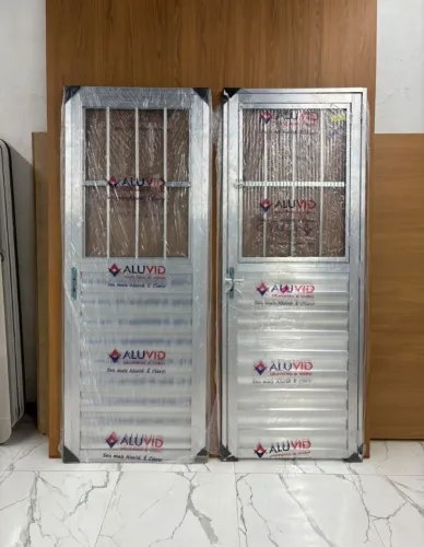 Porta para Frente ou Cozinha Alumínio e Vidro