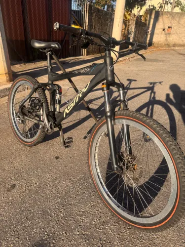 Bike astro defende full