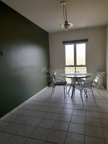 Locação de Apartamento de 2 dormitórios com 1 wc, sala, cozinha e1 vaga garagem