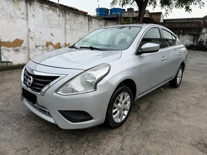 Nissan Versa SL 1.6 16V Flexstart 4P Mec. 2016