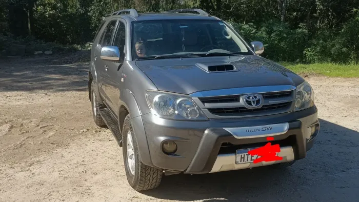 Toyota Hilux SW4 SRV D4-d 4X4 3.0 TDI Dies. AUT 2008