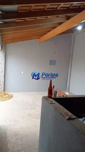 Casa à venda, fraternidade, 2 quartos, wc social, varanda com churrasqueira, 2 vagas