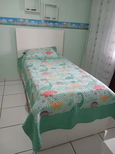 Cama de solteiro com cama auxiliar e 2 gavetas