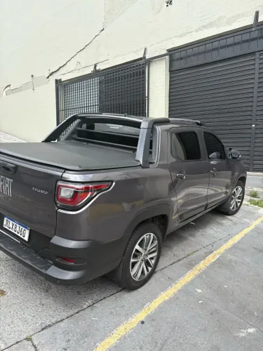 Fiat Strada Volcano 1.3 Flex 8V CD 2021