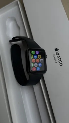 Apple Watch serie 3 na caixa
