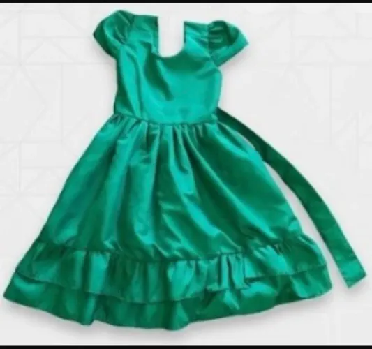 Vestido Verde Esmeralda em Cetim / Tafetá com laço
