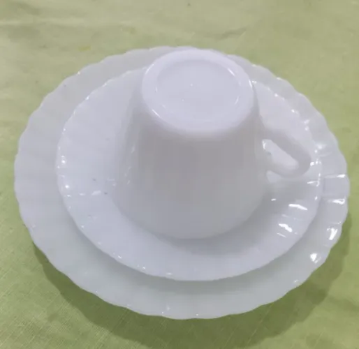 Conjnto prato sobresa e xicara Termo Rey