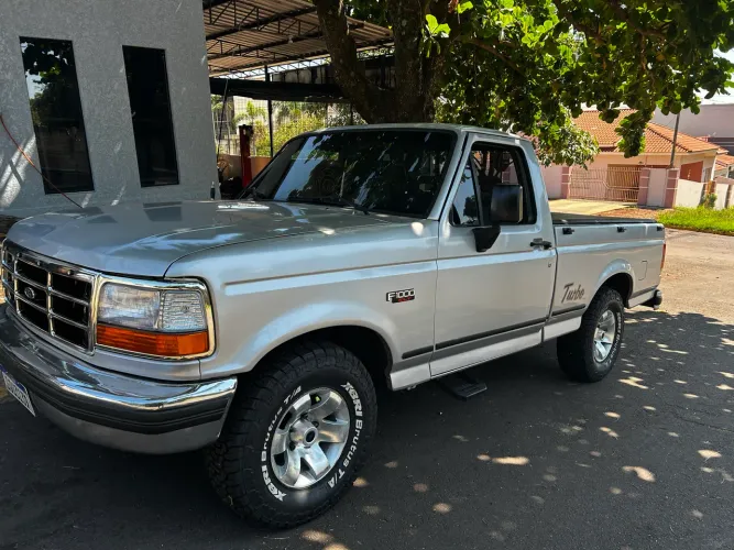 Ford F-1000 Super Diesel / Super Diesel Turbo 1995