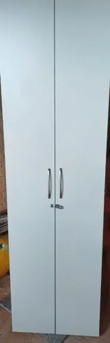 Armário Branco pra produtos de Limpeza