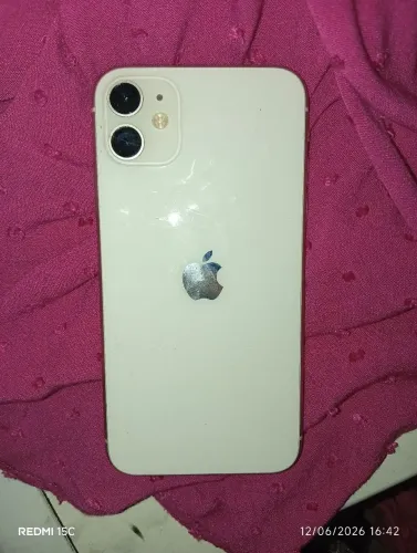 Celular iPhone 11 normal para retirada de peças