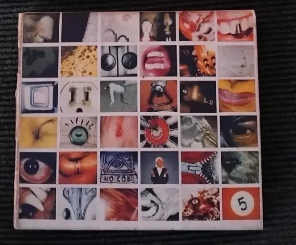 No Code Com fotocards Pearl Jam