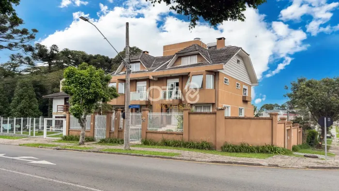 SOBRADO RESIDENCIAL OU COMERCIAL ANALISA 50% PERMUTA Triplex 241m² 4 Dorm Ao Lado Empório