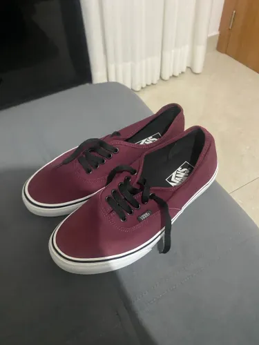 Vendo Tênis Vans authentic 