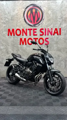 YAMAHA MT 09 ABS ( APENAS 1.922 KM )