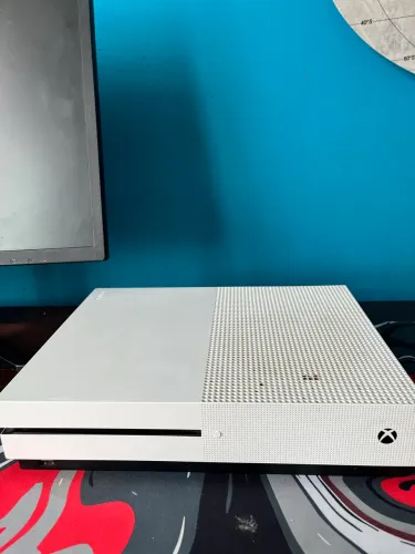 Xbox One S 1TB Standard Branco