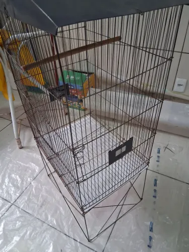 Vendo gaiola de passarinhos medindo 50x40.