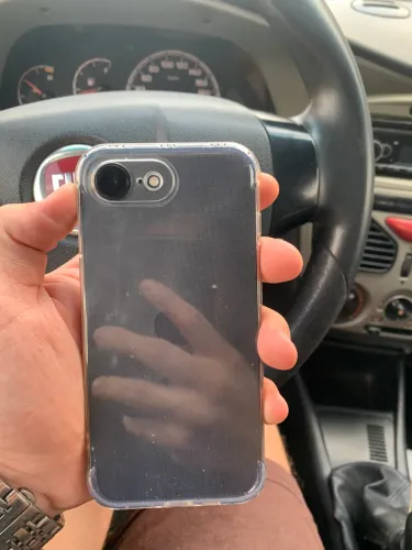 iPhone 16e