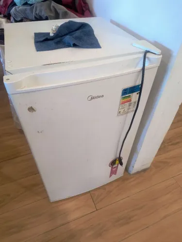 Frigobar Midea 120 litros