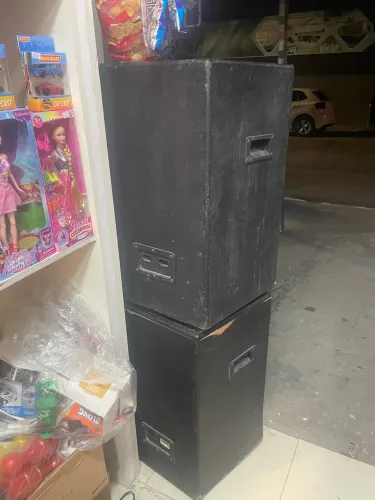 Caixa de som amplificada