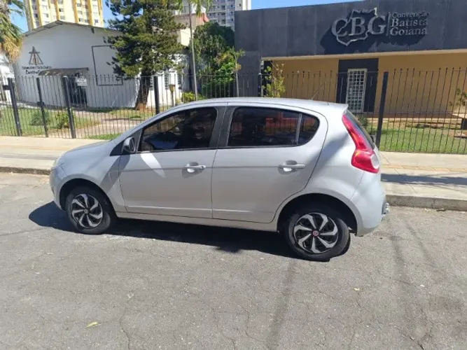 Fiat Palio Attractive 1.0 EVO Fire Flex 8V 5P 2015