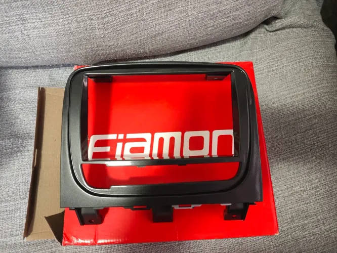 Moldura 2 DIN Fiamon Fiat Palio / Siena / Strada<br>2013 a 2019- Nova