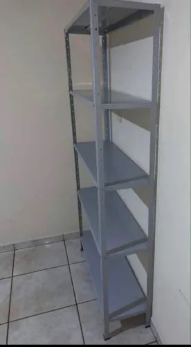 Prateleira de aço