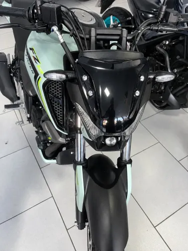YAMAHA FZ15