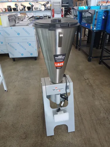Liquidificador Comercial Skymsen Lb25 25l Basculante Com Copo Monobloco De Inox