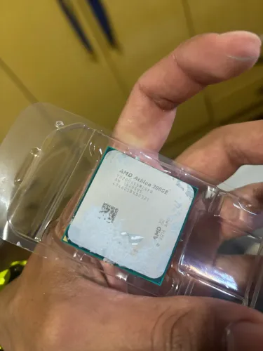 Processador AMD Athlon 200GE AM4 - 3.2GHz / Vega 3