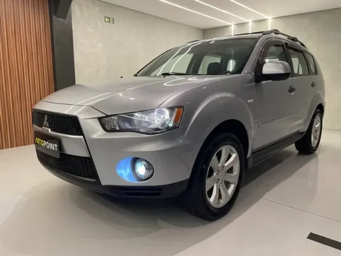Mitsubishi Outlander 2.0 16V 160cv Aut. 2013